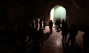 İsrail polisi Mescid-i Aksa’nın tüm kapılarını kapattı