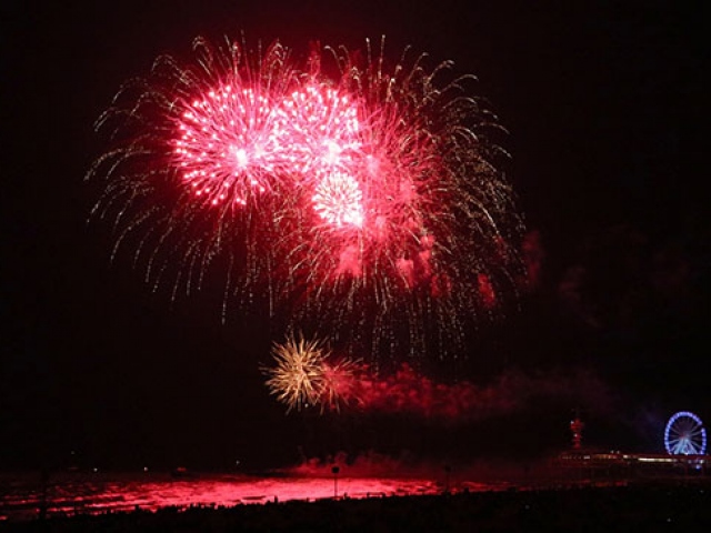 Hollanda'da Avrupa'nın en büyük havai fişek organizasyonu yapıldı