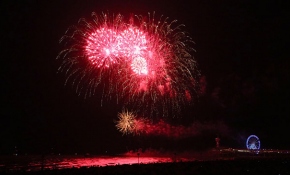 Hollanda'da Avrupa'nın en büyük havai fişek organizasyonu yapıldı