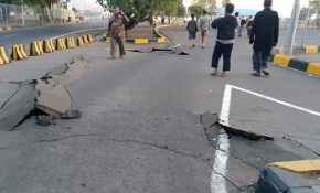 Endonezya'daki depremlerde 12 kişi yaşamını yitirdi