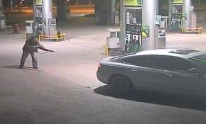 Market sahibi, hırsızlara pompalı tüfek ile kurşun yağdırdı