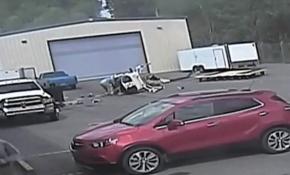 ABD Arkansas'ta polis helikopteri kalkış sırasında düştü