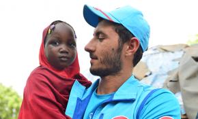 Türk gönüllüler Nijer'de yoksulların yüzünü güldürdü