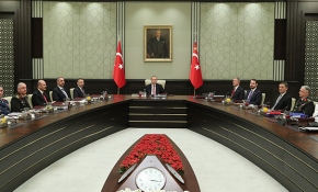 Terfi alan iki komutanın rütbelerini Cumhurbaşkanı Erdoğan takacak