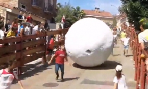 İspanya'da bu kez boğadan değil toptan kaçtılar