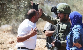 İsrail askerlerinden Filistinli köy sakinlerine müdahale