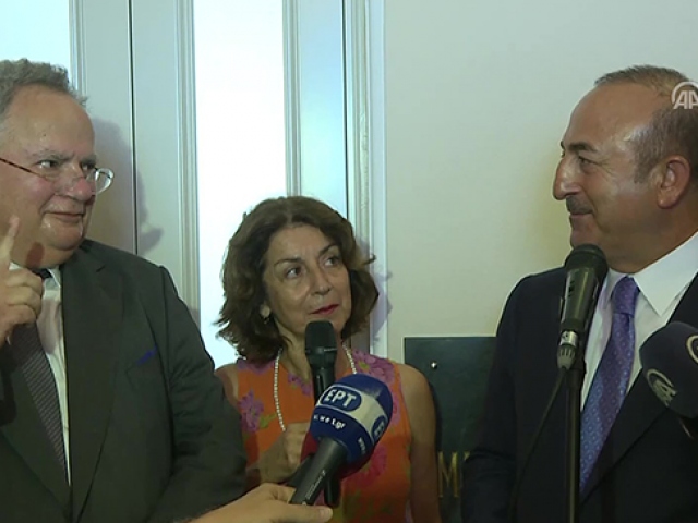 Bakan Çavuşoğlu'ndan Yunan Bakana: Bizi hedef almıyorlar, endişelenmeyin
