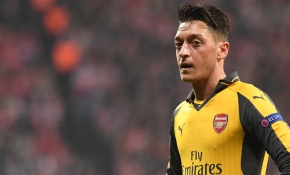 Yıldız futbolcu Mesut Özil e-Spor takımı kuruyor
