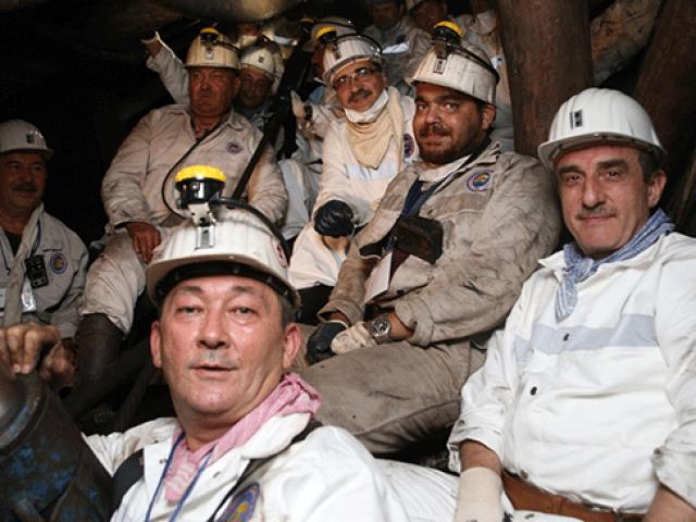Enerji ve Tabi Kaynaklar Bakanı Fatih Dönmez maden ocağına indi