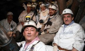 Enerji ve Tabi Kaynaklar Bakanı Fatih Dönmez maden ocağına indi