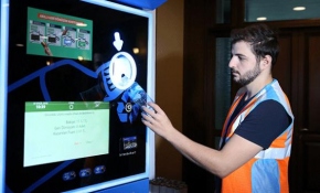 İstanbul Büyükşehir Belediyesi 'Akıllı Geri Dönüşüm Konteyneri'ni tanıttı