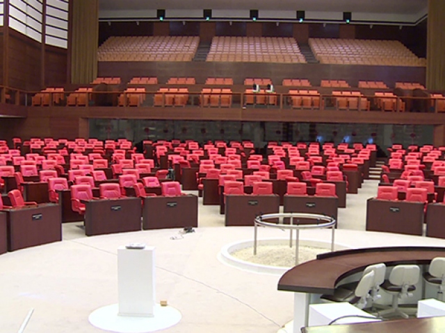 Meclis yeni yasama yılına hazırlanıyor