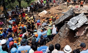 "Süper" tayfun Filipinler'i yıktı geçti: 74 ölü