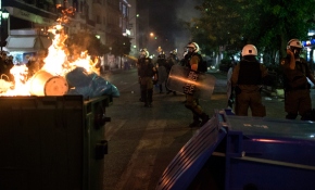 Yunanistan'da olaylı ırkçılık karşıtı gösteri