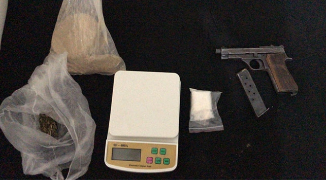 Şırnak'ta okul çevrelerinde uyuşturucu operasyonu: 21 gözaltı