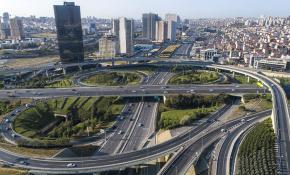İstanbul'da araç sayısı arttı, trafik azaldı