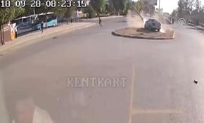 Beton direğin altında kalmaktan son anda kurtuldu