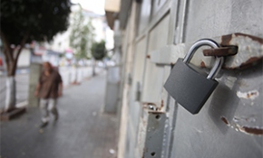 Gazze ve Batı Şeria'da genel grev başladı