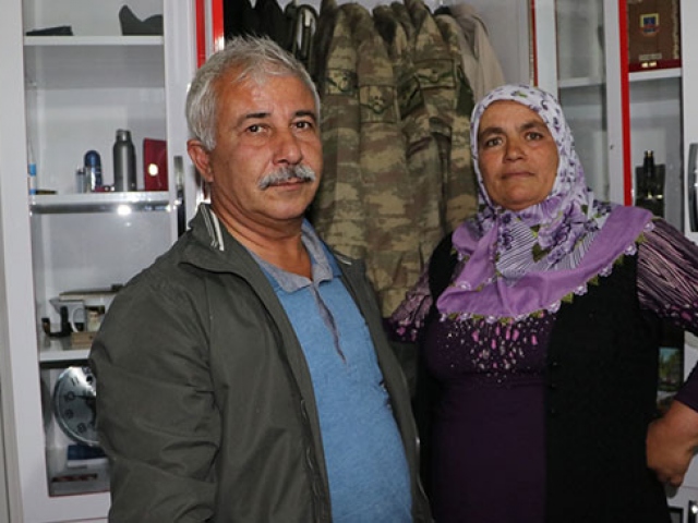 Kızılca çifti şehit oğullarının hatıralarını özel odada saklıyor