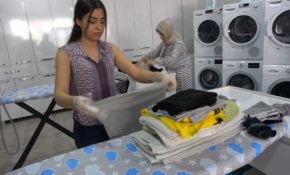 Mardin'de öğrenciler için ücretsiz kıyafet yıkama merkezi açıldı