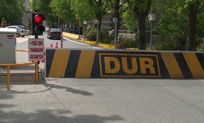 Yeni yasama yılında Mecliste yoğun güvenlik önlemleri dikkat çekiyor
