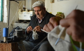 Bursa'da tarihe karışan gelenek: Çorap örme