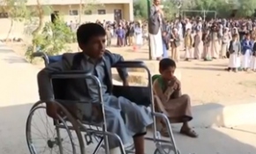 Yemen'de saldırıya hedef olan çocuklar okula buruk başladı