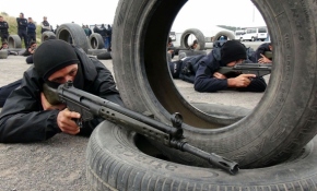 İstanbul'da polis ve bekçiye komando eğitimi