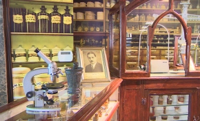 Atatürk'ün ilaçlarının hazırlandığı eczane müzeye dönüştürüldü