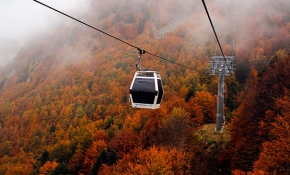 Uludağ'a teleferikle rengarenk sonbahar yolculuğu