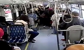 Otobüsü şoförü, kalp krizi geçiren yolcuyu hastaneye yetiştirdi