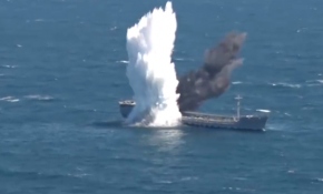 Hizmet dışına ayrılan gemi harp torpidosu ile vuruldu