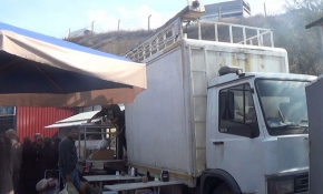 Afyonkarahisar'da 30 yıllık ustanın seyyar pide fırını