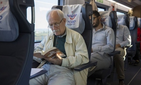 Trenlerde yolcuların sağlığı için emniyet kemeri kullanılmıyor