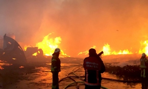 Esenyurt'ta fabrika yangını