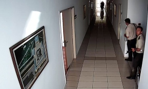 Darbeci üsteğmen, parçaladığı kamera tarafından kaydedildi