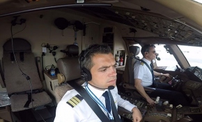 İstanbul Havalimanı'nda ilk tarifeli uçuşun kokpitinden görüntüler