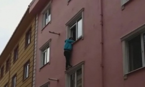 Sınava yetişebilmek için canını tehlikeye attı