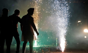 Hinduların "Diwali Işık Festivali" başladı