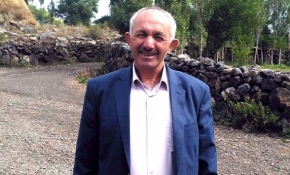 Muhtar cami hoparlörlerinden köylülere sitem etti