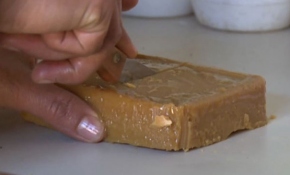 Elazığ'da geleneksel yöntemlerle evde sabun üretiyorlar