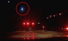 ABD Teksas'ta meteorun düşme anı böyle görüntülendi