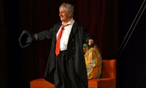 Usta tiyatrocu Nejat Uygur vefatının 5. yılında anılıyor