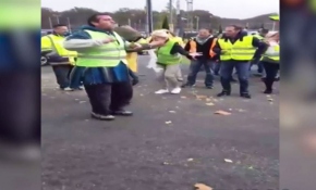 Fransa'daki 'Sarı Yelekler' eylemine Türklerden davullu zurnalı destek