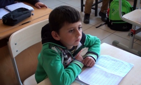 Artvinli minik Miraç'ın okuma aşkı mesafe tanımıyor