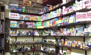 Bursalı antikacı eski bakkal ürünlerinden koleksiyon oluşturdu