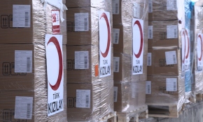 Türk Kızılayı Filistin'de yaraları sarmaya devam ediyor