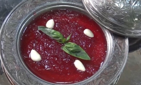 Osmanlı saray mutfağı lezzetleri Türkçe'ye çevrildi