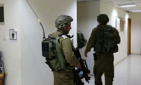 İsrail güçlerinden Filistin resmi haber ajansı WAFA'ya baskın