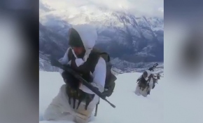 Mehmetçik karla kaplı dağlarda operasyonlarını sürdürüyor